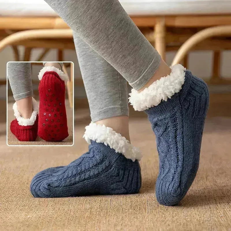 Chaussettes de sol en peluche tricotées d'hiver maison chaudes chaussettes de tapis sans glissement femmes