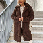 Compre la solapa de manga larga de las mujeres Feece Sherpa Button Long Winter Overcoat