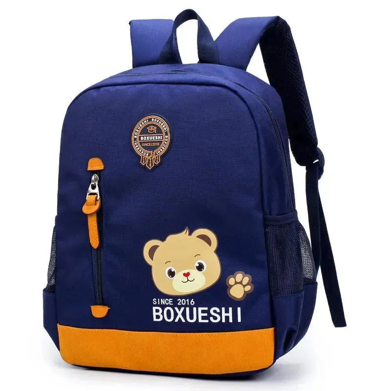 A cartoon bear nursery school schoolbag, schoolbag, schoolboy, boy and boy, baby boy and baby travel back - EX-STOCK CANADA