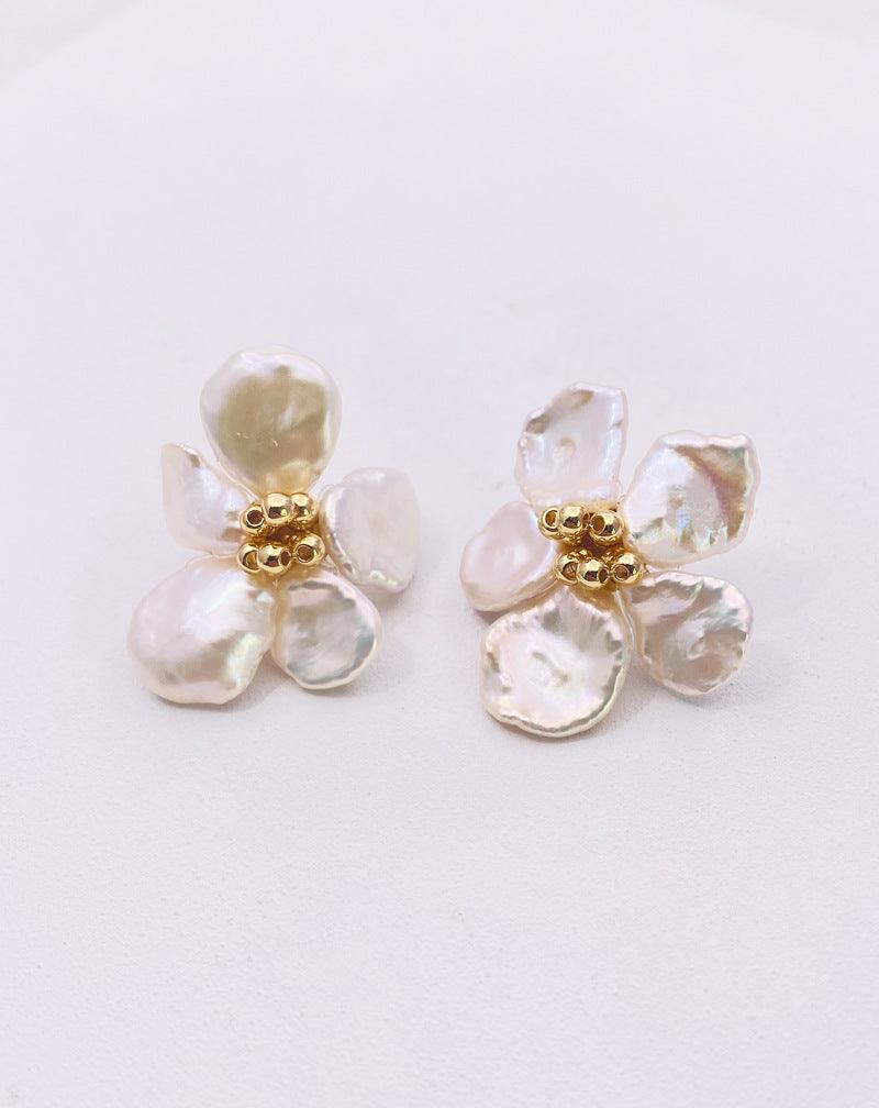 Baroque Pearl Earrings Female European And American Temperament Personality Flower Stud Earrings - EX-STOCK CANADA