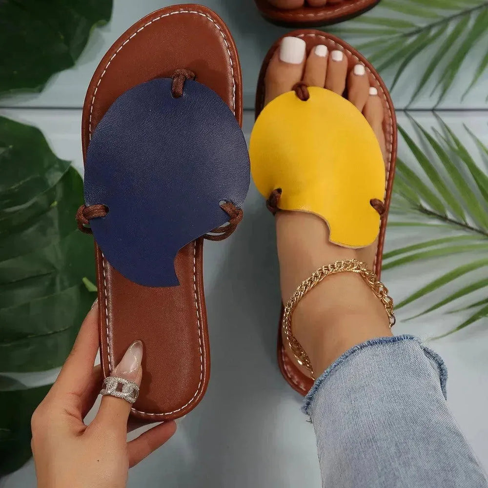 Casual Color-matching Clip-toe Sandals Summer Outdoor Personalized Flat Flip Flop Slippers For Women. - EX-STOCK CANADA