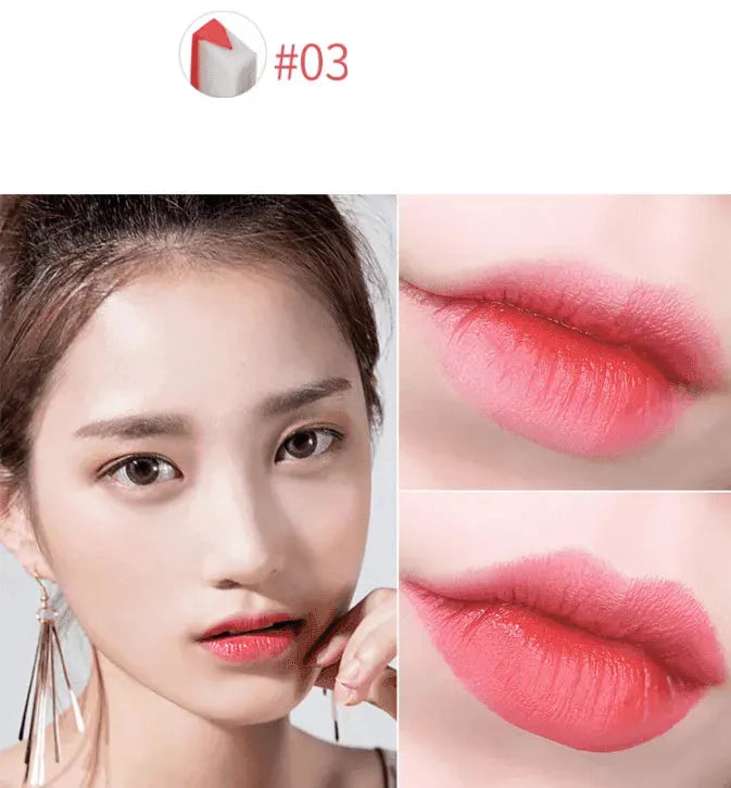 Three-dimensional two-color V-shaped lipstick - EX-STOCK CANADA