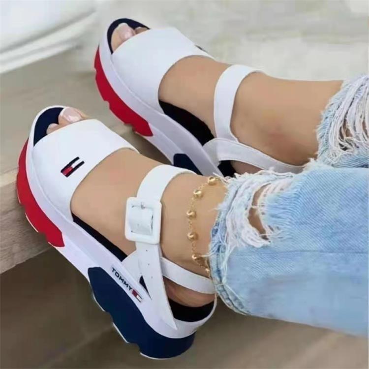 Women's Outer Wear Thick Bottom One Word Button Fish Mouth Beach Sandals - EX-STOCK CANADA